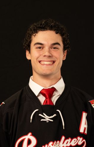 Zander Zoia's headshot