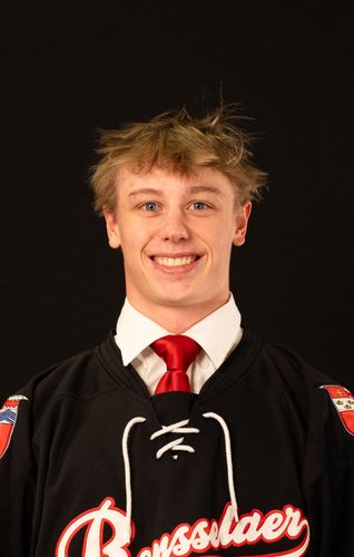 Thomas Hall's headshot